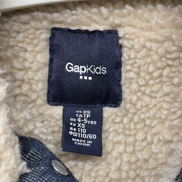 Gap Kids Size XS Sherpa Lined Dark Wash Jean Jacket EUC - Picture 4 of 10